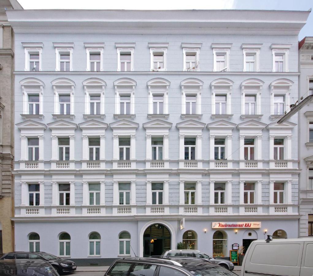 Herzlich Willkommen - Kuess Die Hand Apartment Vienna Exterior photo